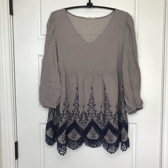 Altar'd State Embroidered Tunic Top Women's Medium 100% Rayon Lace Accents Blue - Picture 3 of 12